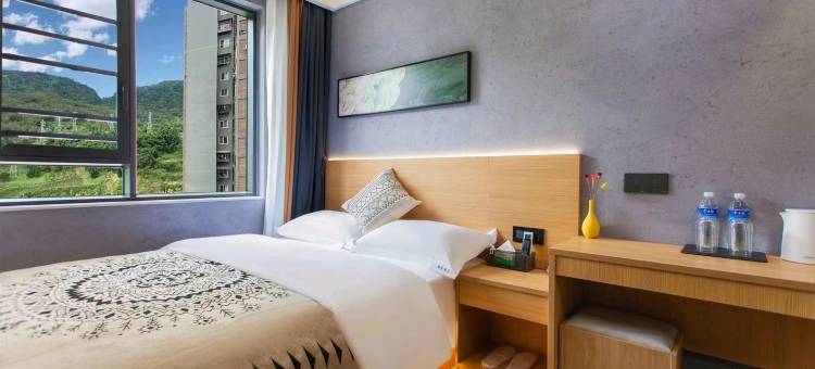 瑞航酒店(雅安高铁站店)图片