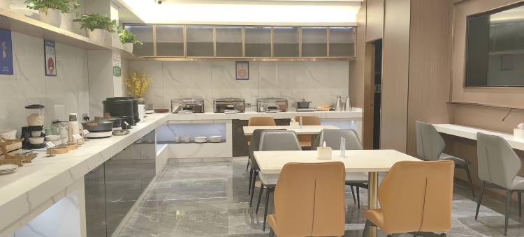 白玉兰酒店(连云港赣榆万达广场义塘路店)图片