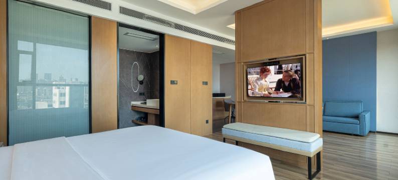 长沙岳麓金融中心华美达酒店图片