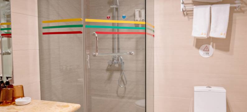 罗平金谷泰佳SPA酒店图片