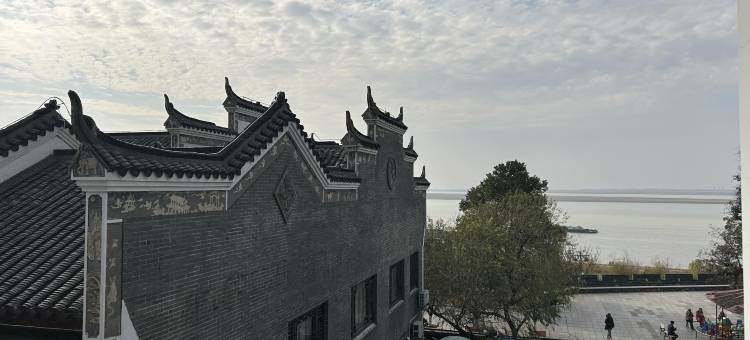 Xbed希酒店(岳阳楼景区汴河街店)图片