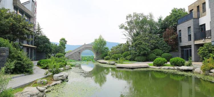 铂曼水云间民宿(徐州云龙湖风景区店)图片