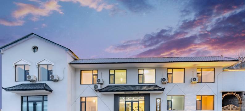 花筑·泰山听涧山居民宿(东御道风景区店)图片