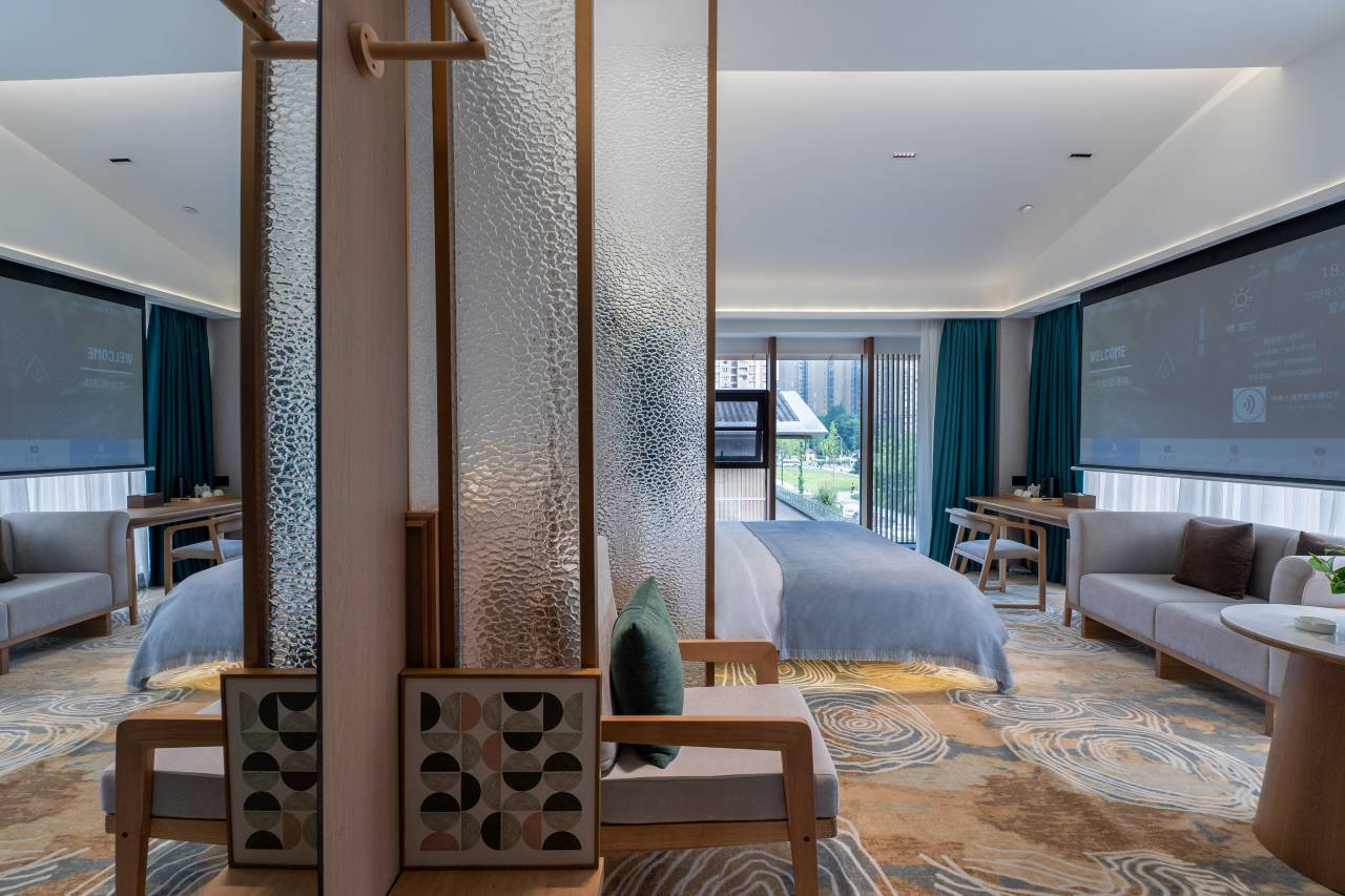 一宅新中式合院·智能客控丨设计师美学轻奢酒店(雅安高铁站店)图片