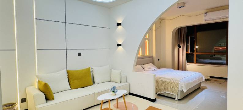 觅知·假日轻奢度假观影民宿(延吉延边大学西市场店)图片