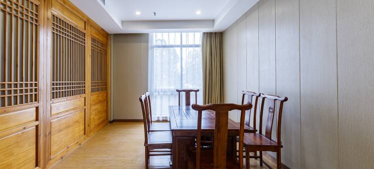 西湖假日酒店(洛阳新安县职教中心店)图片