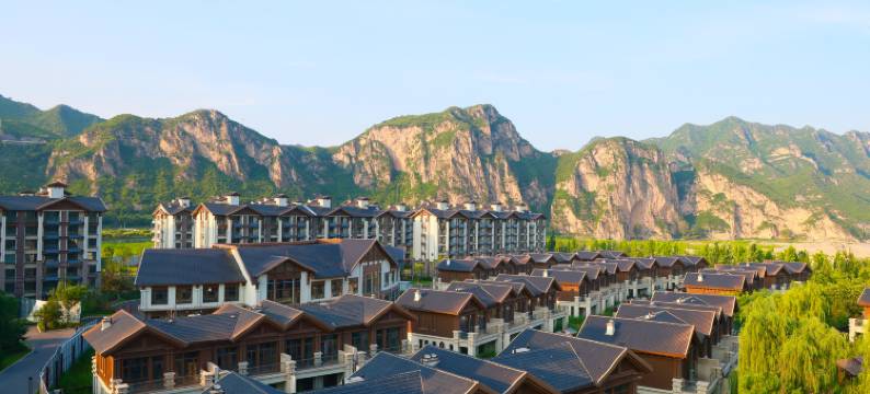 欢乐四季民宿(四季童话小镇店)图片