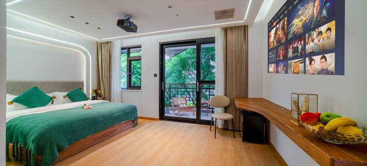 楠溪别院·Balcony古城观景·智能影音客栈(楚雄彝人古镇景区店)图片