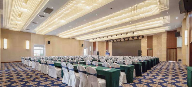 星野酒店(镇北堡西部影城看见贺兰演艺小镇店)图片