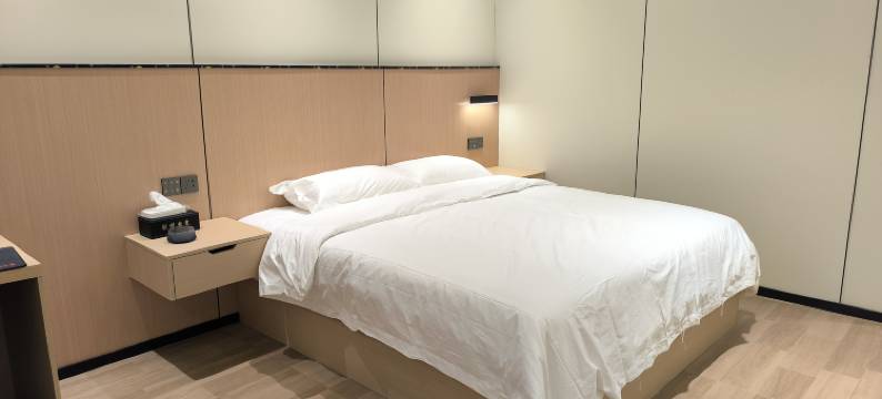 蓬安轻悦电竞酒店图片