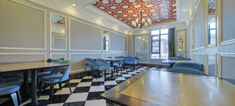 成都新界名人酒店(红牌楼太平园地铁站店)图片