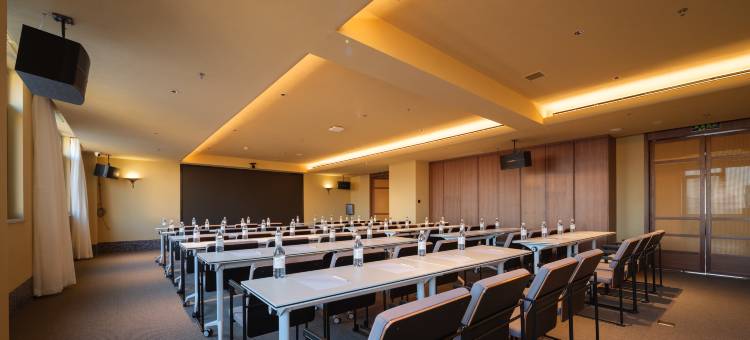 大连中山广场鲁迅路亚朵酒店图片