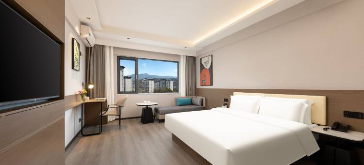 禄丰天龙大酒店(禄丰南站金山古镇店)图片