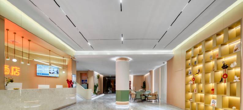 越家酒店(玉山汽车站怀玉山大道店)图片