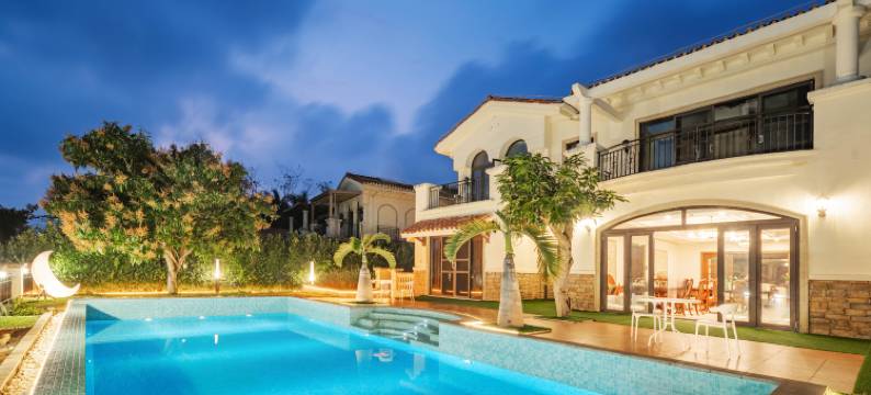 日光月光海边泳池院子(石梅湾店)图片