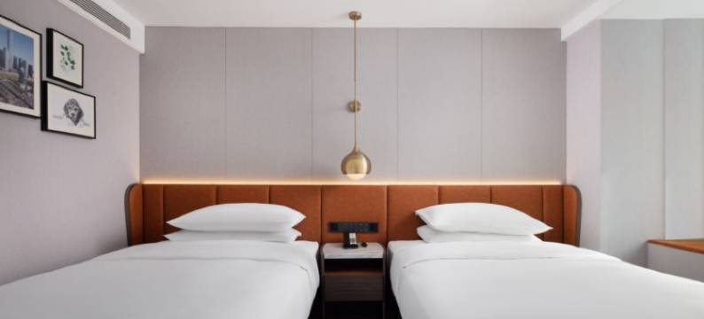  枫林晚酒店(海南政法学院店)图片