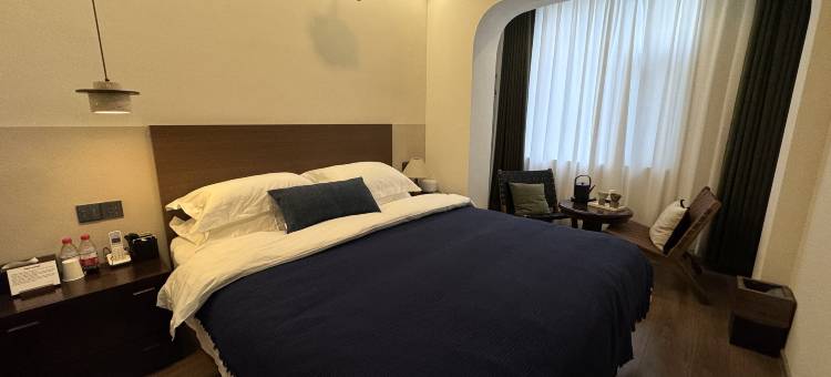 ACorner民宿(格尔木江源中路店)图片