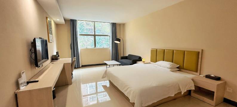 佛山悦蓝湾商务酒店(湾华地铁站店)图片