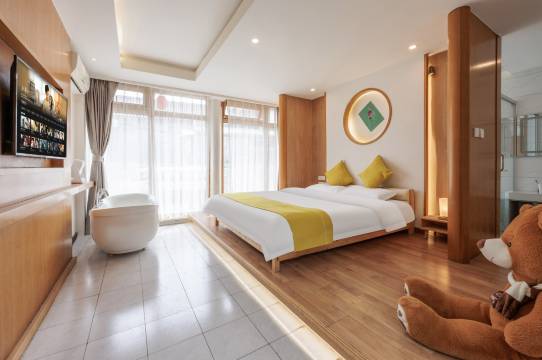 依依步舍民宿(八达岭店)