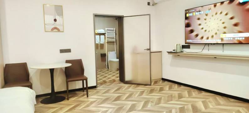 禾悦小住轻奢公寓(万达广场店)图片