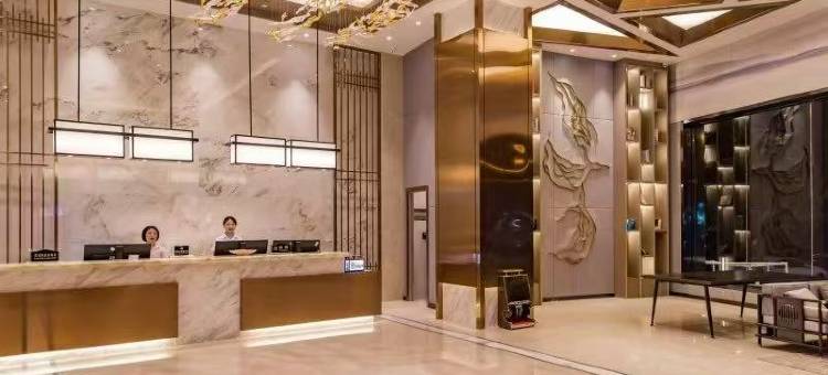 溪畔明珠国际酒店(贵阳花溪区政府明珠大道地铁站店)图片