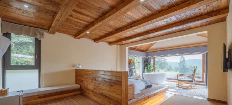 花筑·凤栖山居(凤凰老家寨景区店)图片