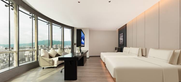 龙岩大道万宝广场亚朵酒店图片