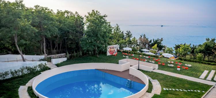 烟台养马岛观海城堡民宿(环岛路店)图片