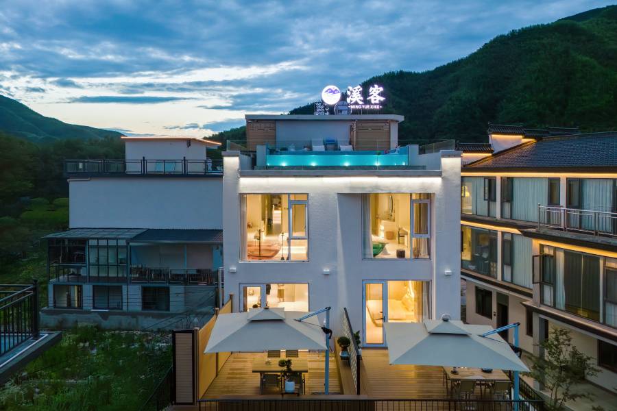 花築·明月溪客·無邊泳池·山野溯溪度假民宿(月亮灣景區店)