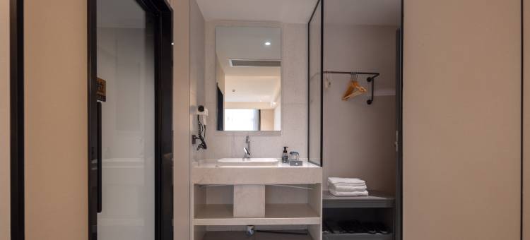 乐东铂悦智能酒店(黄流车站店)图片