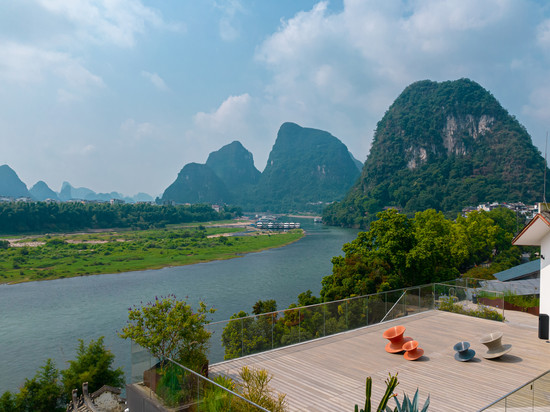 漓岸璞闲PERCENT HOTEL文旅酒店(阳朔西街漓江店)