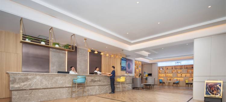 白玉兰酒店(华阴华山景区店)图片