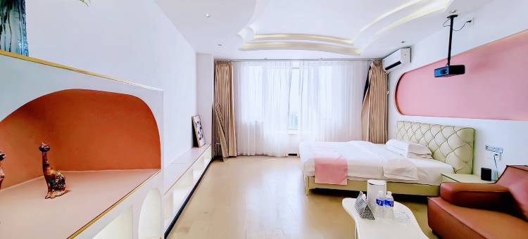 奇点智能酒店(德州德百物流批发城奥莱广场店)图片