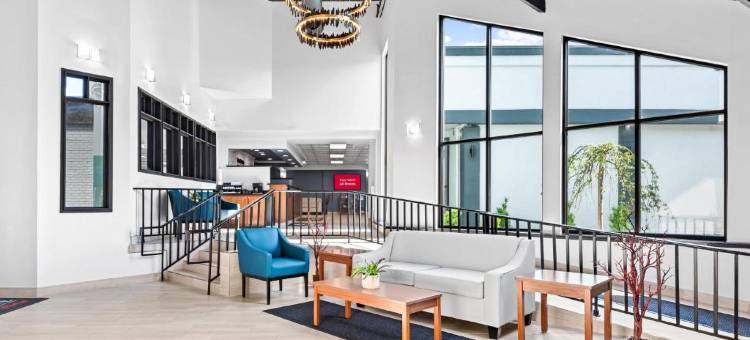 科特兰霍姆汤公寓及会议中心(HomeTowne Studios & Conference Center Cortland)图片