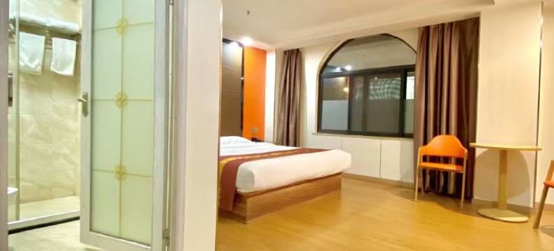 龙海楼中楼假日酒店图片