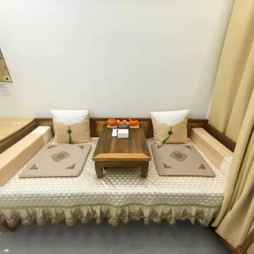 初见有你民宿（大同古城华严寺店）