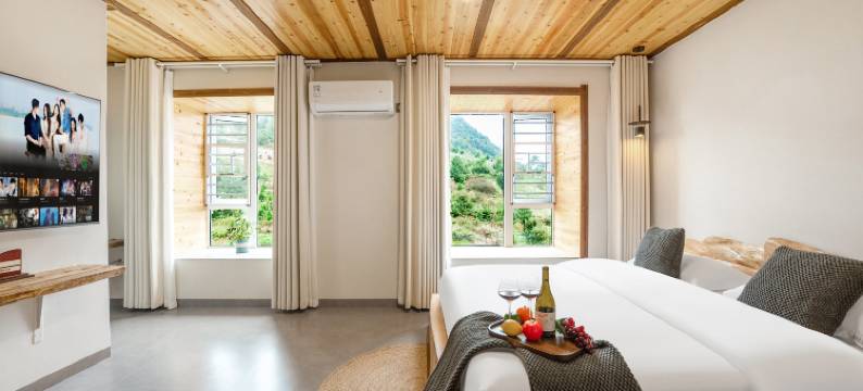 明湖•原木风丨Lakeside Manor设计民宿(明湖国家湿地公园店)图片