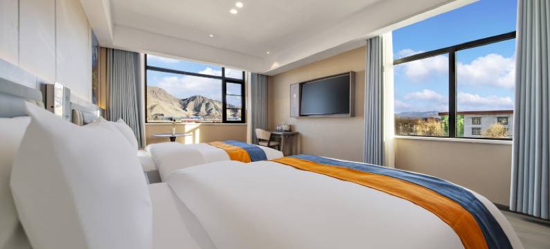 万信至格酒店(日喀则扎什伦布寺神力时代广场店)图片