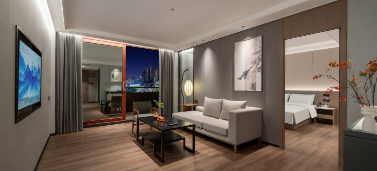 ART STAY HOTEL 艺展酒店(西平西站寰宇汇金中心店)图片