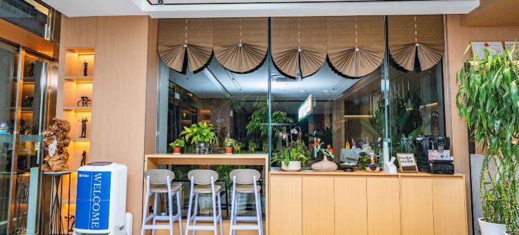 柏纳酒店(昆明新西部客运站地铁站店)图片