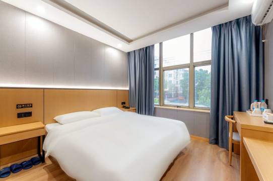 呈岸酒店(上海复旦附属儿科医院锦江乐园地铁站店)