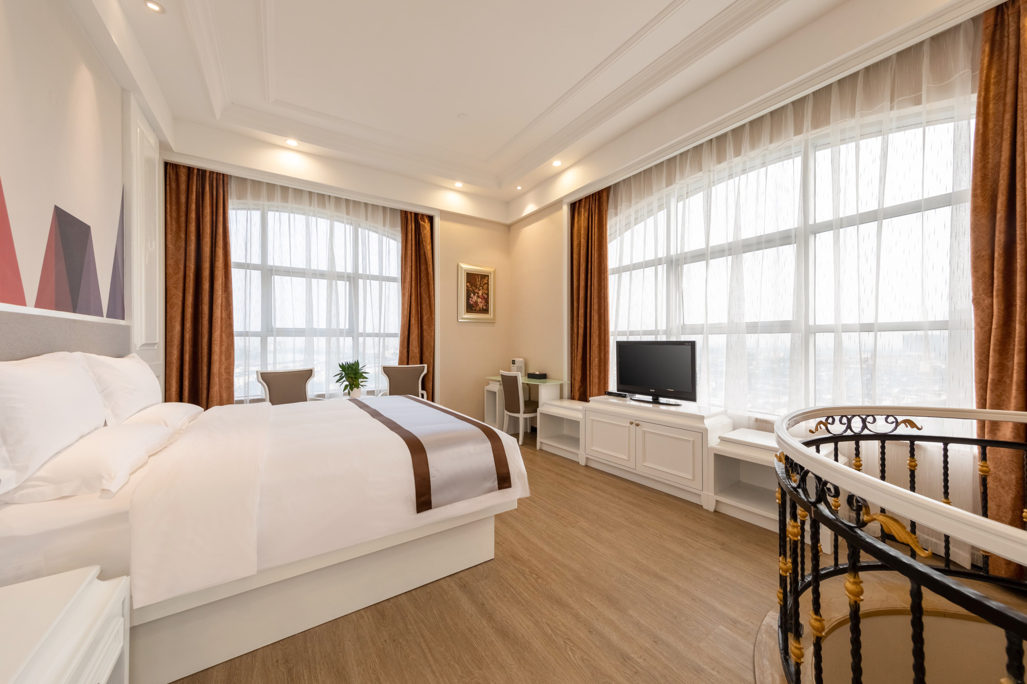 Borrman Hotel (Guangzhou Panyu Qiaonan Aoyuan Plaza) Over view