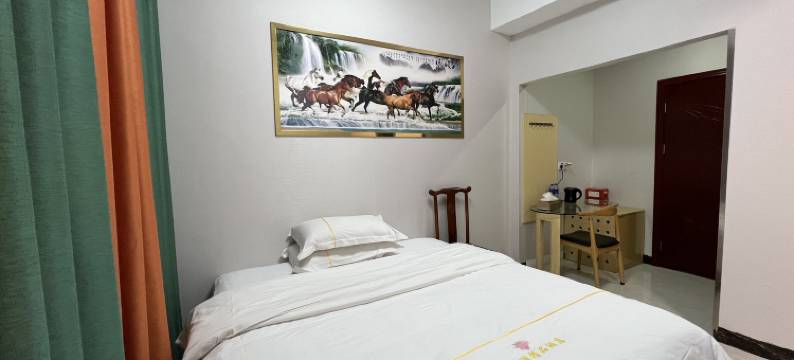 肇庆银湖精品住宿(广州应用科技学院肇庆校区店)图片