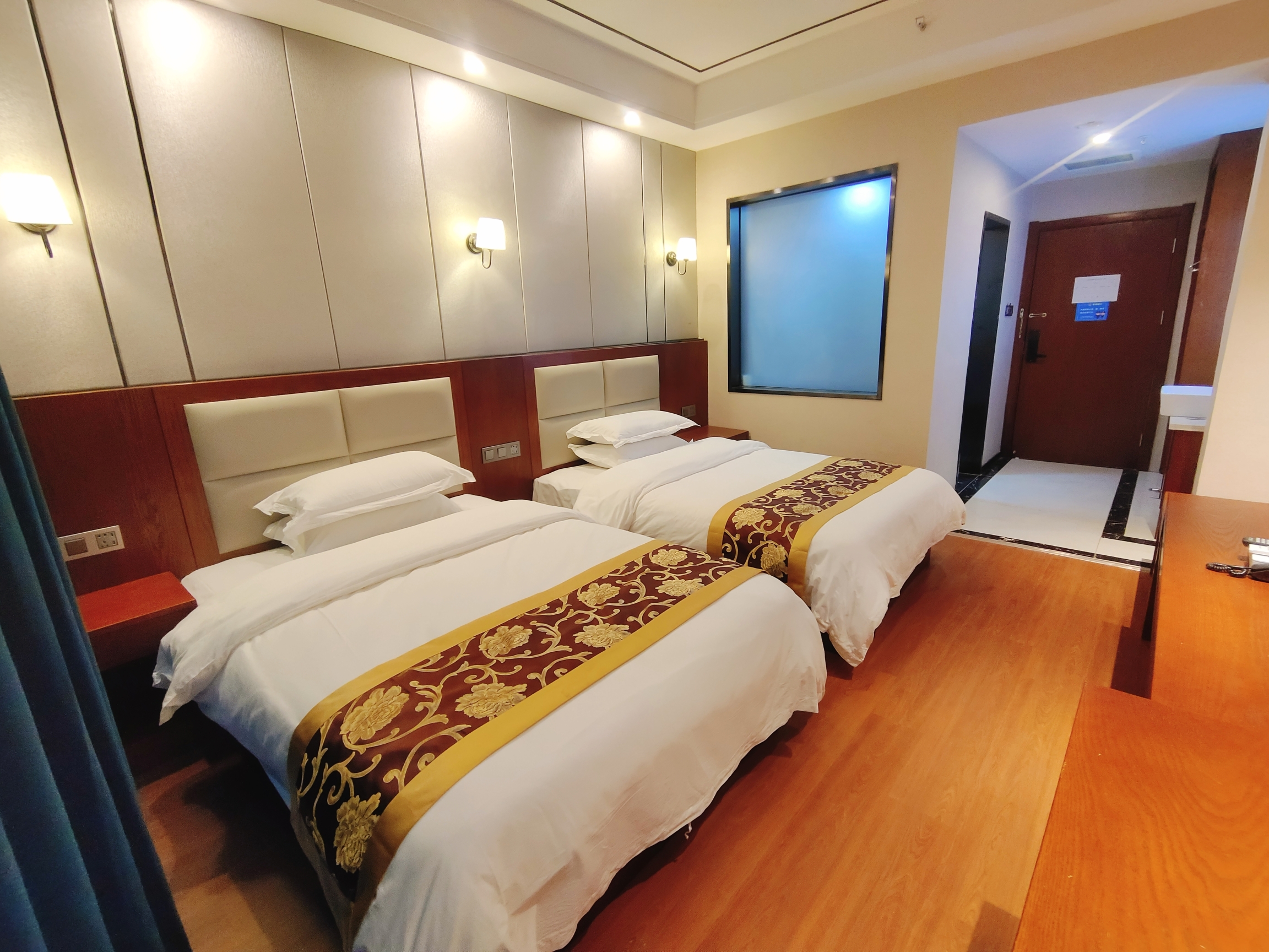 Haixi Dachaidan Xinjin Hotel Over view