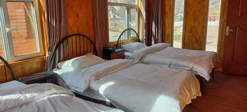 地球第三极孜珠山驿站图片