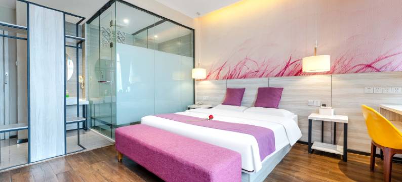 罗兰时尚酒店(郑州万锦城福塔东地铁站店)图片