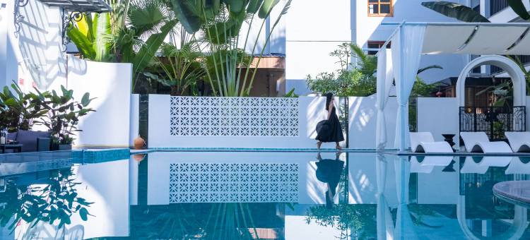 西双版纳景洪澜岸酒店(告庄星光夜市店)图片