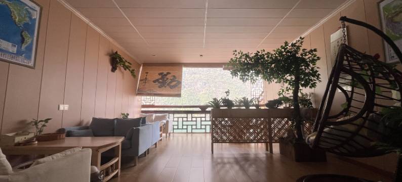 龚滩古镇一方居图片