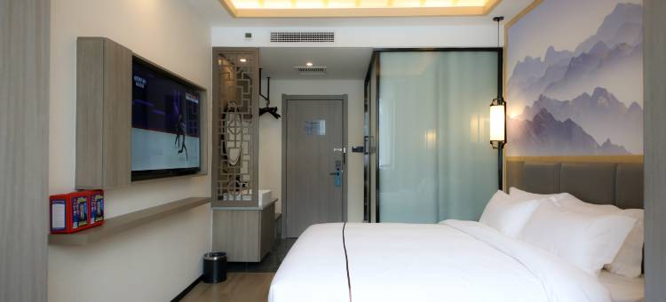 艺龙瑞云酒店(泰山火车站天外村店)图片