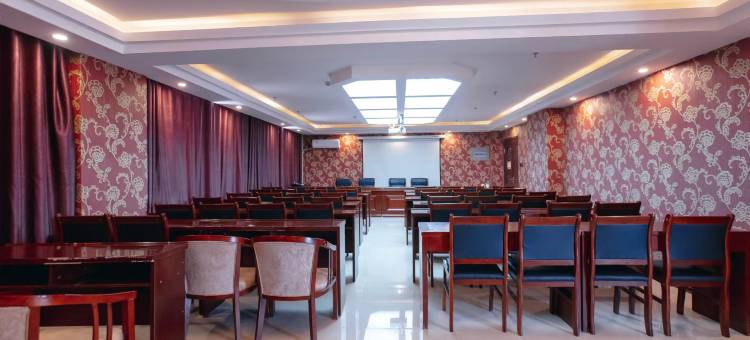 格林联盟酒店(塔城闻琴路左岸阳光店)图片